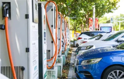 Jauno enerģijas transportlīdzekļu skaits pārsniedzis 10 miljonus