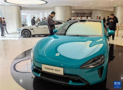 50,000 vienības pasūtītas 27 minūšu laikā, laists klajā Xiaomi pirmais auto, ...